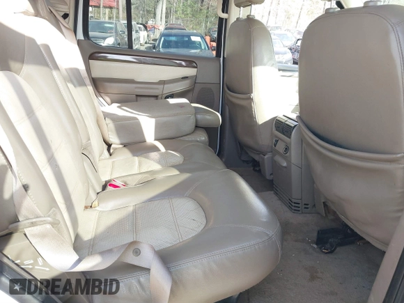 2003 Ford Explorer Eddie Bauer с VIN 1FMZU64W83UB23826, выставлен на аукционе IAAI как лот 41740310 с пробегом 384 436 миль миль и . История ставок и продаж доступна на DreamBid. Изображение 8.