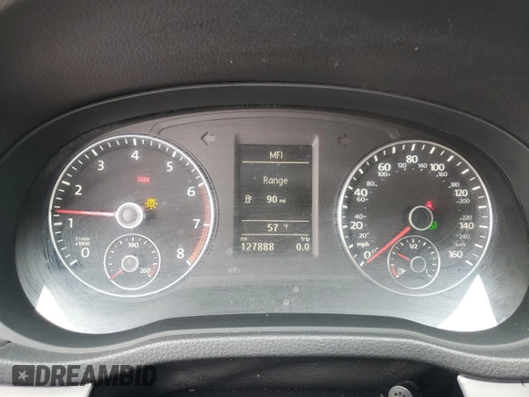 2013 Volkswagen Passat SE z VIN 1VWBH7A38DC021974, wystawiony jako Copart lot #50365355 z przebiegiem 127 888 mil mil oraz Szkoda całkowita • Salvage title. Historia ofert i sprzedaży dostępna na DreamBid. Obrazek 9.
