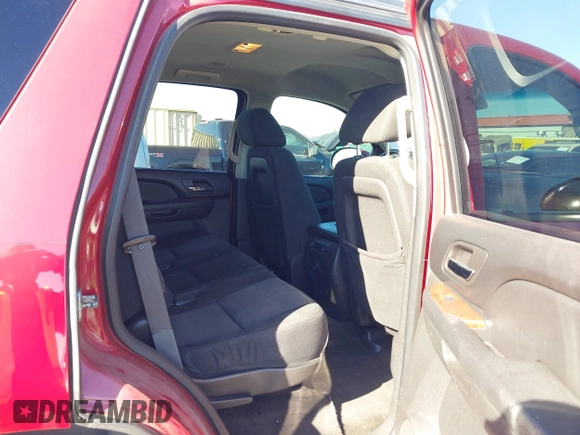 2013 Chevrolet Tahoe LS z VIN 1GNSCAE00DR341440, wystawiony jako IAAI lot #41312134 z przebiegiem 100 179 mil mil oraz . Historia ofert i sprzedaży dostępna na DreamBid. Obrazek 8.