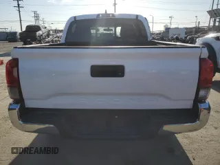 2017 Toyota Tacoma SR z VIN 5TFAX5GN4HX092764, wystawiony jako Copart lot #52150405 z przebiegiem 114 607 mil mil oraz Szkoda całkowita • Salvage title. Historia ofert i sprzedaży dostępna na DreamBid. Obrazek 6.