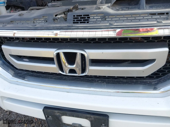 2011 Honda Ridgeline RTL with VIN 5FPYK1F52BB454283, listed as a IAAI auction lot 41841235 with 1 mi miles. Bid and sale history available at carsss.com. Image 6.