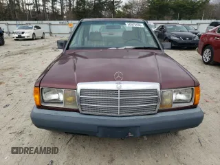 1986 Mercedes-Benz 190 with VIN WDBDA24D1GF156335, listed as a Copart auction lot 50976435 with 106,109 mi miles and Clean Title. Bid and sale history available at carsss.com. Image 5.