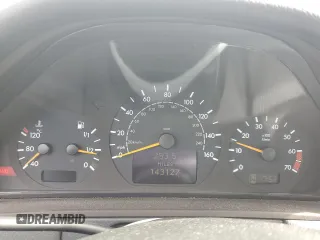 2001 Mercedes-Benz E-Class AWD with VIN WDBJF83J01X047817, listed as a Copart auction lot 71675084 with 143,127 mi miles and Salvage Title. Bid and sale history available at carsss.com. Image 9.