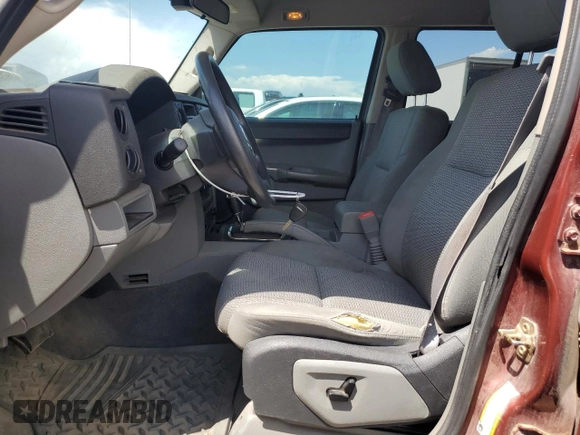2007 Jeep Commander Sport with VIN 1J8HG48P27C611625, listed as a Copart auction lot 62676385 with 188,477 mi miles and Clean title. Bid and sale history available at DreamBid. Image 7.