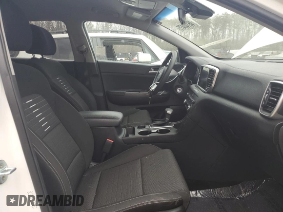 2020 Kia Sportage LX with VIN KNDPM3AC0L7824136, listed as a Copart auction lot 46140475 with 29,750 mi miles and Salvage Title. Bid and sale history available at carsss.com. Image 7.