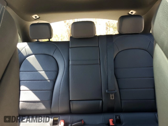 2019 Mercedes-Benz GLC 300 z VIN WDC0G4KB0KF634825, wystawiony jako Copart lot #50139445 z przebiegiem 62 221 mil mil oraz Szkoda całkowita • Salvage title. Historia ofert i sprzedaży dostępna na DreamBid. Obrazek 10.