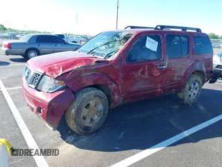 2006 Nissan Pathfinder SE z VIN 5N1AR18U76C621228, wystawiony jako IAAI lot #42178373 z przebiegiem 209 156 mil mil oraz . Historia ofert i sprzedaży dostępna na DreamBid. Obrazek 2.