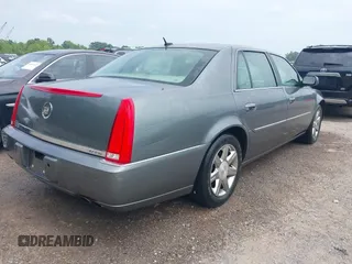 2006 Cadillac DTS 1SC z VIN 1G6KD57Y76U244707, wystawiony jako IAAI lot #42445115 z przebiegiem 189 119 mil mil oraz . Historia ofert i sprzedaży dostępna na DreamBid. Obrazek 4.
