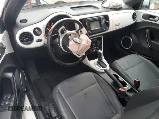 2018 Volkswagen Beetle S with VIN 3VW5DAAT8JM512819, listed as a Copart auction lot 85229784 with Not provided miles and Salvage title. Bid and sale history available at DreamBid. Image 8.