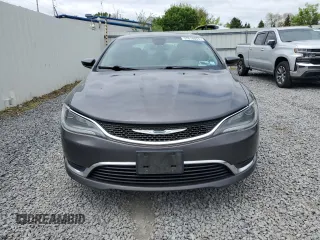 2016 Chrysler 200 Limited z VIN 1C3CCCAB6GN102071, wystawiony jako Copart lot #57818055 z przebiegiem 284 709 mil mil oraz Czysty tytuł • Clean title. Historia ofert i sprzedaży dostępna na DreamBid. Obrazek 5.