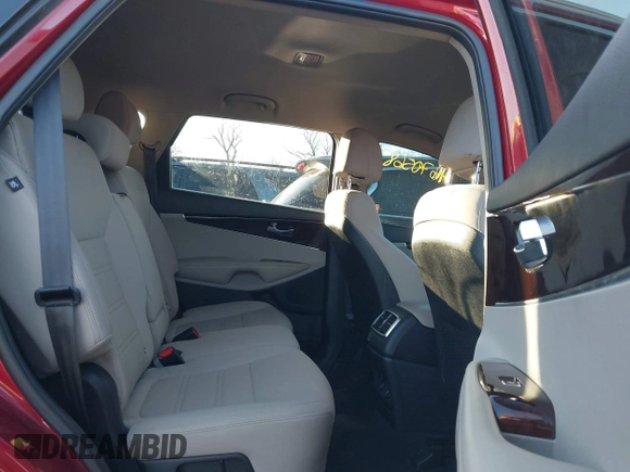 2017 Kia Sorento LX with VIN 5XYPG4A35HG269112, listed as a IAAI auction lot 41670568 with 126,741 mi miles. Bid and sale history available at carsss.com. Image 8.