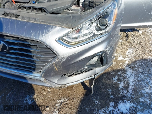 2018 Hyundai Sonata SE with VIN 5NPE24AF5JH679701, listed as a IAAI auction lot 41095174 with 30,579 mi miles and . Bid and sale history available at DreamBid. Image 6.