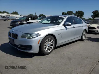 2014 BMW 5 Series 528i z VIN WBA5A5C5XED512384, wystawiony jako Copart lot #55967465 z przebiegiem 88 324 mil mil oraz Czysty tytuł • Clean title. Historia ofert i sprzedaży dostępna na DreamBid. Obrazek 1.