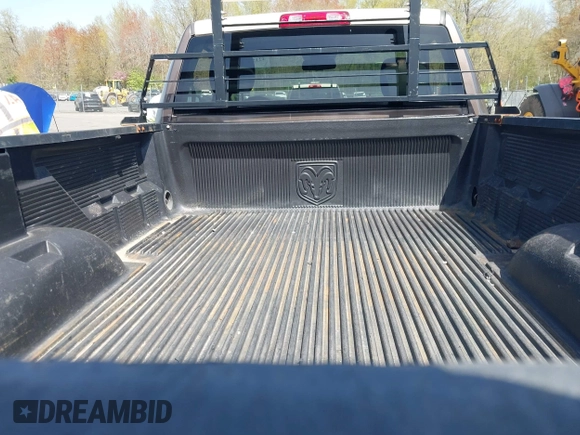2020 Ram 1500 Tradesman with VIN 3C6JR6DG4LG133162, listed as a IAAI auction lot 42157040 with 84,737 mi miles and . Bid and sale history available at DreamBid. Image 8.