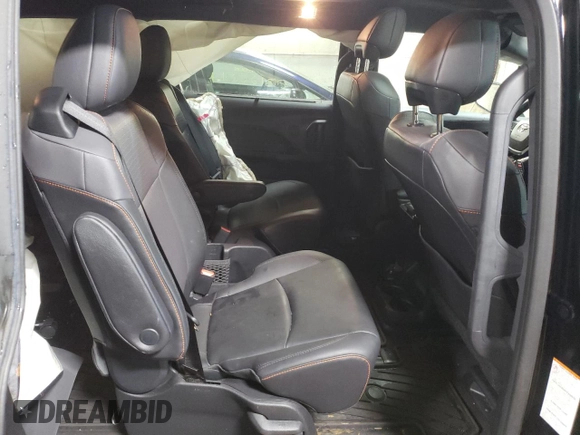 2022 Toyota Sienna XSE z VIN 5TDXRKEC5NS132033, wystawiony jako Copart lot #44216705 z przebiegiem 50 512 mil mil oraz Szkoda całkowita • Salvage title. Historia ofert i sprzedaży dostępna na DreamBid. Obrazek 10.