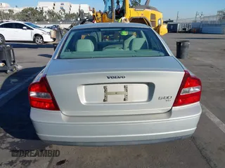 2003 Volvo S80 with VIN YV1TS91Z931311900, listed as a IAAI auction lot 41312816 with 98,650 mi miles. Bid and sale history available at carsss.com. Image 16.