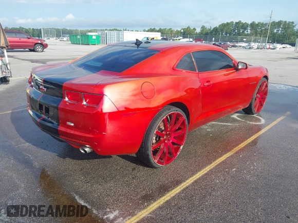 2011 Chevrolet Camaro 1LT z VIN 2G1FB1ED7B9154549, wystawiony jako IAAI lot #42707231 z przebiegiem 235 103 mil mil oraz . Historia ofert i sprzedaży dostępna na DreamBid. Obrazek 4.