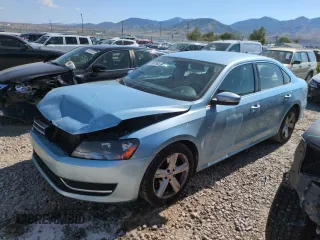 2013 Volkswagen Passat SE z VIN 1VWBP7A39DC128602, wystawiony jako Copart lot #59870995 z przebiegiem 136 798 mil mil oraz Szkoda całkowita • Salvage title. Historia ofert i sprzedaży dostępna na DreamBid. Obrazek 1.