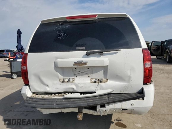 2008 Chevrolet Suburban 2LT with VIN 3GNFC16048G195436, listed as a Copart auction lot 55830515 with 243,456 mi miles and Salvage title. Bid and sale history available at DreamBid. Image 6.