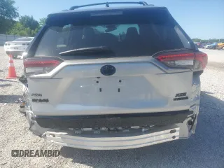 2024 Toyota RAV4 Hybrid XSE z VIN 2T3E6RFVXRW078872, wystawiony jako Copart lot #57592315 z przebiegiem 20 502 mil mil oraz Szkoda całkowita • Salvage title. Historia ofert i sprzedaży dostępna na DreamBid. Obrazek 6.