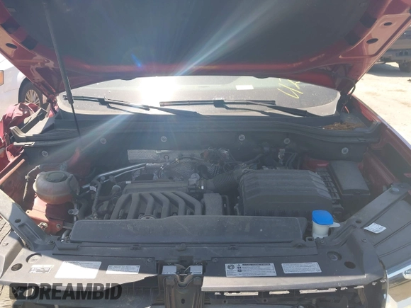 2019 Volkswagen Atlas SE with VIN 1V2UR2CA4KC553905, listed as a IAAI auction lot 42401734 with 71,405 mi miles and . Bid and sale history available at DreamBid. Image 10.