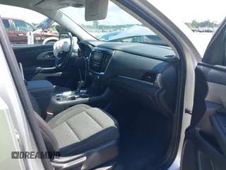 2019 Chevrolet Traverse LT Cloth z VIN 1GNERGKW3KJ293483, wystawiony jako IAAI lot #42524003 z przebiegiem 82 611 mil mil oraz . Historia ofert i sprzedaży dostępna na DreamBid. Obrazek 5.