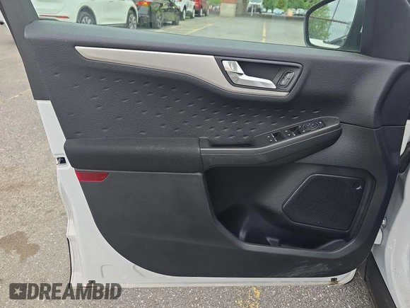 2020 Ford Escape SE with VIN 1FMCU9G64LUB14821, listed as a IAAI auction lot 42729132 with 47,103 mi miles and . Bid and sale history available at DreamBid. Image 5.
