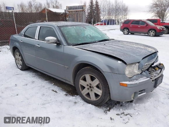 2006 Chrysler 300 C with VIN 2C3KK63H66H382504, listed as a IAAI auction lot 40599570 with 161,754 mi miles. Bid and sale history available at carsss.com. Image 1.