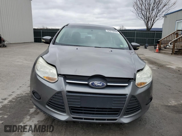 2014 Ford Focus SE with VIN 1FADP3F27EL179253, listed as a Copart auction lot 52913225 with 106,292 mi miles and Salvage Title. Bid and sale history available at DreamBid. Image 5.