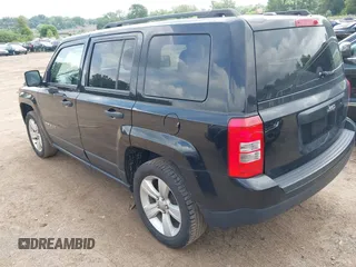 2016 Jeep Patriot Sport with VIN 1C4NJPBB9GD554487, listed as a IAAI auction lot 42796788 with 151,086 mi miles and . Bid and sale history available at DreamBid. Image 3.