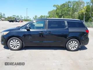 2016 Kia Sedona SX with VIN KNDMC5C15G6143818, listed as a IAAI auction lot 42051284 with 97,666 mi miles and . Bid and sale history available at carsss.com. Image 15.