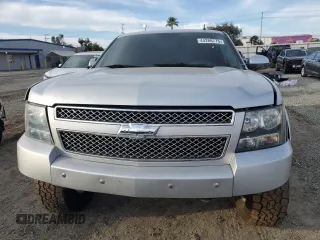2012 Chevrolet Tahoe LT z VIN 1GNSKBE04CR162079, wystawiony jako Copart lot #44266775 z przebiegiem 114 873 mil mil oraz Szkoda całkowita • Salvage title. Historia ofert i sprzedaży dostępna na DreamBid. Obrazek 5.