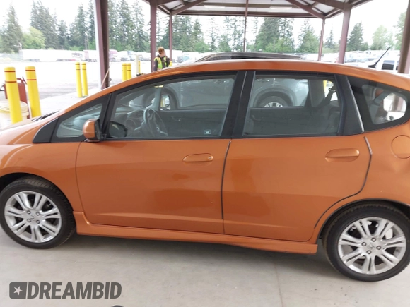 2010 Honda Fit Sport with VIN JHMGE8G41AS005199, listed as a IAAI auction lot 42272621 with 205,682 mi miles and . Bid and sale history available at DreamBid. Image 14.