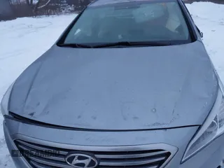 2017 Hyundai Sonata 2.4L with VIN 5NPE24AF6HH533771, listed as a IAAI auction lot 41179431 with 76,597 mi miles and . Bid and sale history available at carsss.com. Image 6.