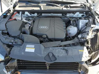 2024 Audi Q5 S line Premium z VIN WA1GAAFY1R2113529, wystawiony jako Copart lot #51914235 z przebiegiem Nie podano mil oraz Szkoda całkowita • Salvage title. Historia ofert i sprzedaży dostępna na DreamBid. Obrazek 12.