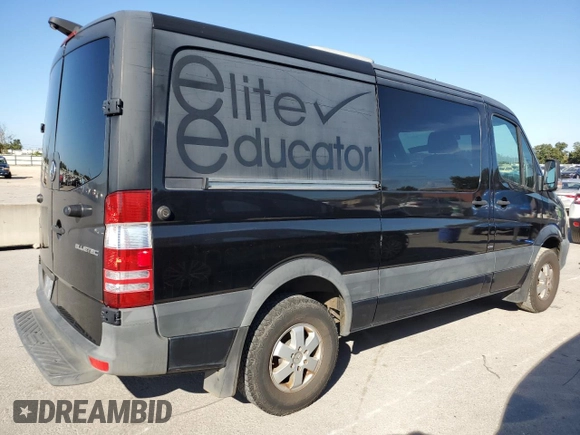 2016 Mercedes-Benz Sprinter with VIN WD4PE7DD8GP197609, listed as a Copart auction lot 77831204 with 102,702 mi miles and Clean Title. Bid and sale history available at DreamBid. Image 3.