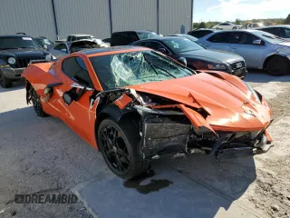 2020 Chevrolet Corvette 2LT z VIN 1G1Y72D4XL5105832, wystawiony jako Copart lot #53147875 z przebiegiem Nie podano mil oraz Nie do naprawy • Non repairable. Historia ofert i sprzedaży dostępna na DreamBid. Obrazek 1.