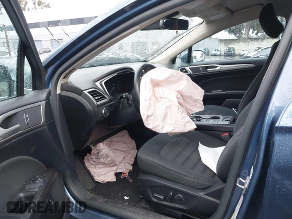 2019 Ford Fusion Hybrid SE with VIN 3FA6P0LU2KR148731, listed as a IAAI auction lot 41776405 with Not Provided miles. Bid and sale history available at carsss.com. Image 20.
