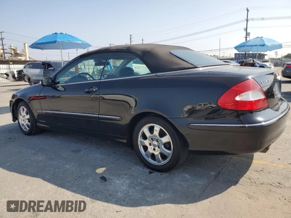 2008 Mercedes-Benz CLK 350 with VIN WDBTK56F28F250346, listed as a Copart auction lot 60489885 with 124,621 mi miles and Clean title. Bid and sale history available at DreamBid. Image 2.