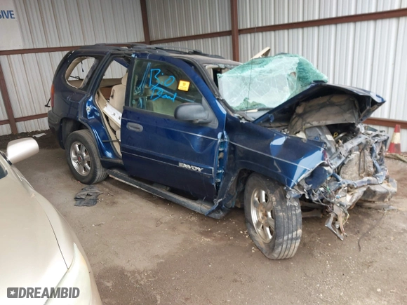 2004 GMC Envoy SLE with VIN 1GKDT13S042313270, listed as a IAAI auction lot 41700737 with 1 mi miles. Bid and sale history available at carsss.com. Image 1.