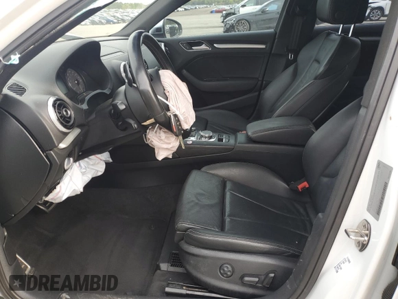 2015 Audi S3 Premium Plus z VIN WAUBFGFF7F1117828, wystawiony jako Copart lot #56778335 z przebiegiem Nie podano mil oraz Szkoda całkowita • Salvage title. Historia ofert i sprzedaży dostępna na DreamBid. Obrazek 7.