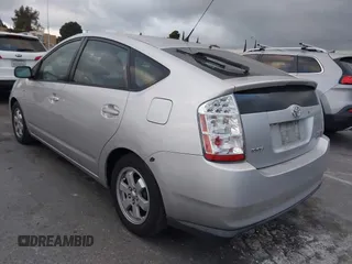 2006 Toyota Prius with VIN JTDKB20UX63164929, listed as a IAAI auction lot 41545790 with 192,797 mi miles. Bid and sale history available at carsss.com. Image 3.