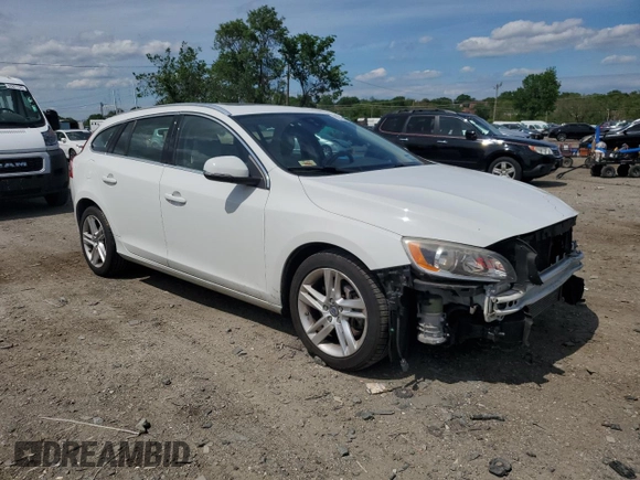 2015 Volvo V60 z VIN YV1612SD8F1199783, wystawiony jako Copart lot #55775985 z przebiegiem 163 589 mil mil oraz Szkoda całkowita • Salvage title. Historia ofert i sprzedaży dostępna na DreamBid. Obrazek 4.