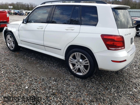 2013 Mercedes-Benz GLK GLK 350 with VIN WDCGG8JBXDF957760, listed as a Copart auction lot 47367795 with 106,031 mi miles and Salvage Title. Bid and sale history available at carsss.com. Image 2.