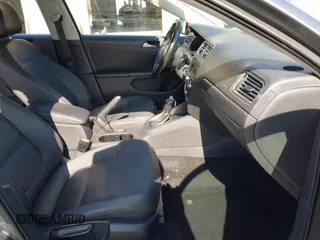 2011 Volkswagen Jetta SE с VIN 3VWDZ7AJ9BM395509, выставлен на аукционе IAAI как лот 41856879 с пробегом 126 169 миль миль и . История ставок и продаж доступна на DreamBid. Изображение 5.