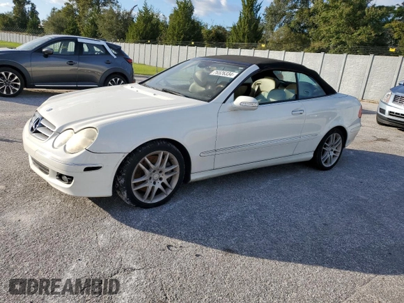 2008 Mercedes-Benz CLK 350 with VIN WDBTK56F28F240335, listed as a Copart auction lot 76526334 with 124,303 mi miles and Salvage Title. Bid and sale history available at DreamBid. Image 1.