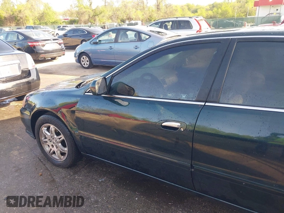 2001 Acura TL with VIN 19UUA56651A025335, listed as a IAAI auction lot 42075347 with 193,938 mi miles. Bid and sale history available at carsss.com. Image 17.