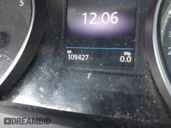 2018 Volkswagen Atlas SE with VIN 1V2CR2CA6JC570554, listed as a IAAI auction lot 42403260 with 109,427 mi miles and . Bid and sale history available at DreamBid. Image 16.
