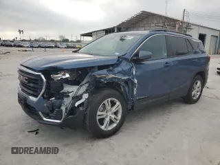 2024 GMC Terrain SLE z VIN 3GKALMEG2RL128088, wystawiony jako Copart lot #51696685 z przebiegiem 15 453 mil mil oraz Szkody całkowita. Historia ofert i sprzedaży dostępna na DreamBid. Obrazek 1.