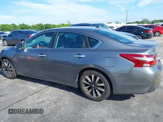 2018 Nissan Altima SR with VIN 1N4AL3APXJC170428, listed as a IAAI auction lot 40355309 with Not Provided miles and . Bid and sale history available at carsss.com. Image 15.